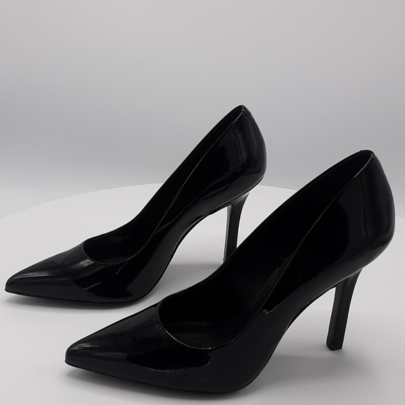 BCBGeneration BG-Flash Black Patent Pump Heels - Picture 3 of 8